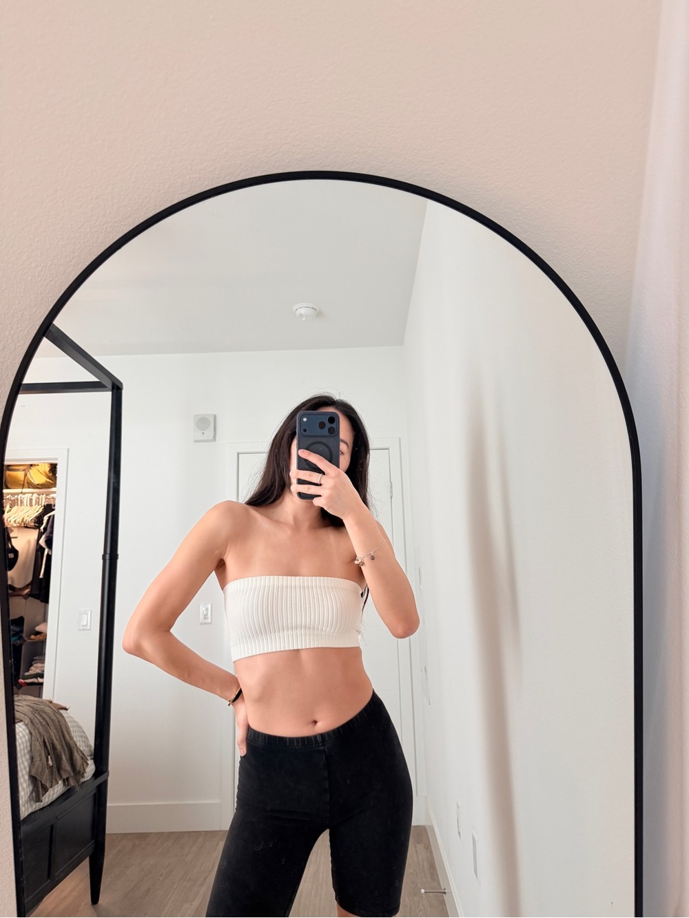 Aritzia Sunday Best Tube Top